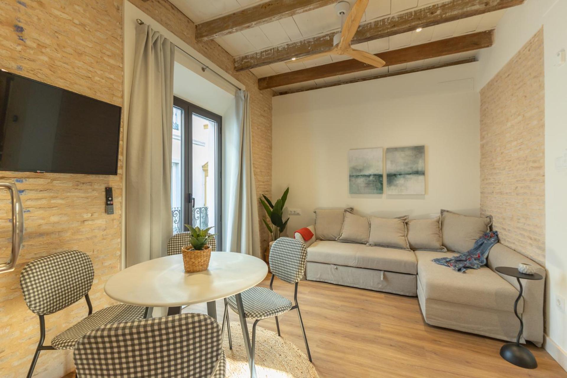 Encantador A Un Paso De La Catedral Apartamento